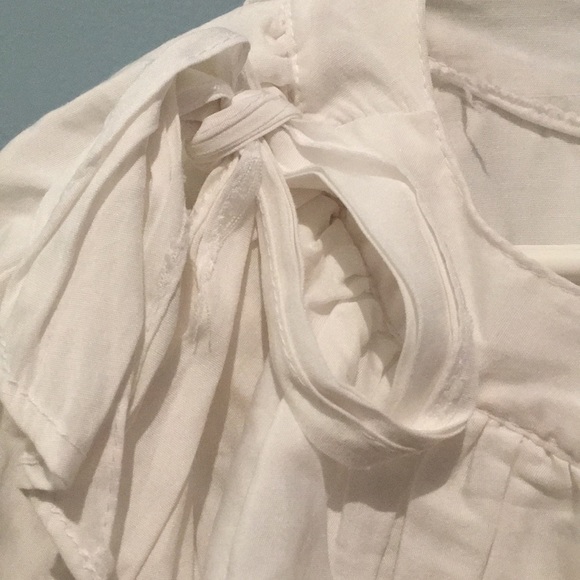 White Blouse With Ruffles - Picture 3 of 4